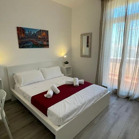 Apartament Caracciolo33 Rzym Zewnętrze zdjęcie