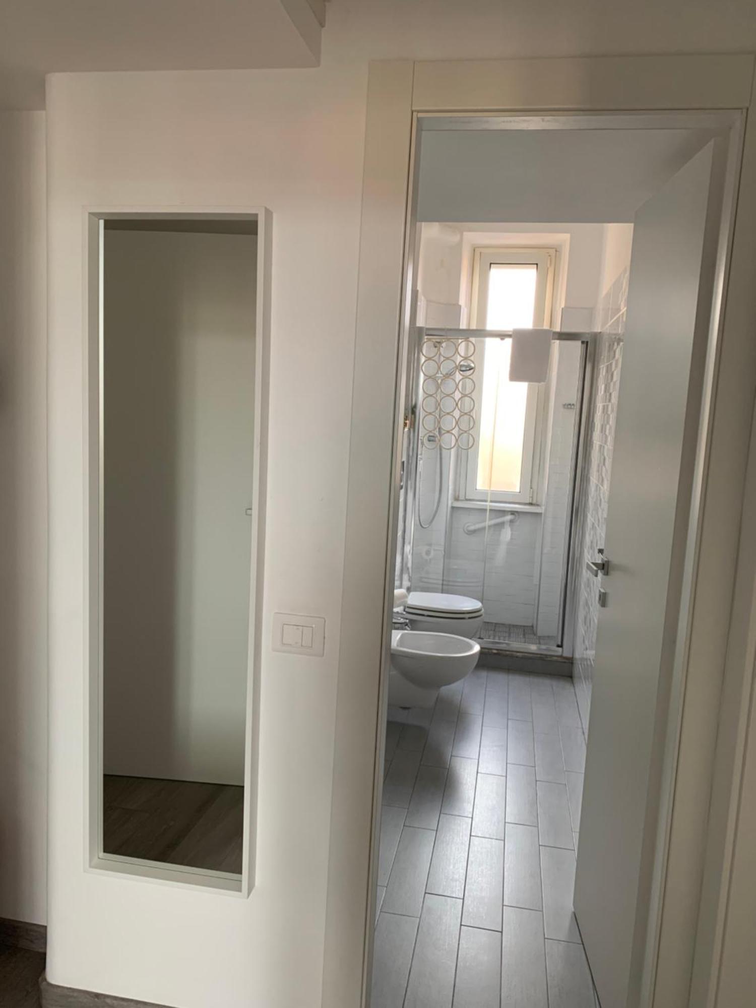 Apartament Caracciolo33 Rzym Zewnętrze zdjęcie